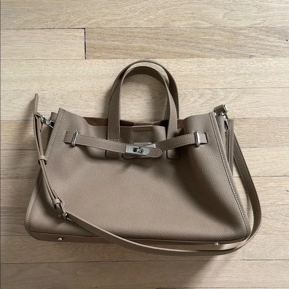 Bogdana Fashion bag NWOT SOLD OUT COLOR TAUPE - Picture 2 of 5